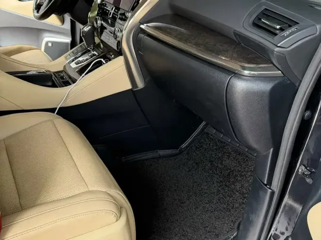Toyota Alphard — Фото автомобиля 6