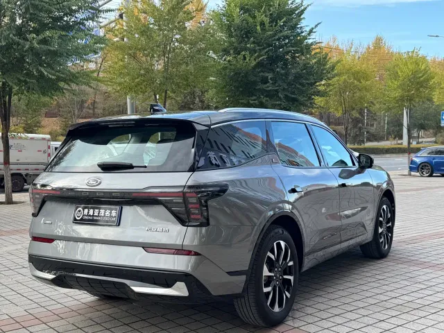 Ford Edge — Фото автомобиля 17