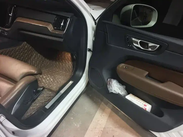 Volvo XC60 — Фото автомобиля 19