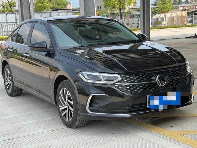 Volkswagen Lavida — Фото автомобиля 3