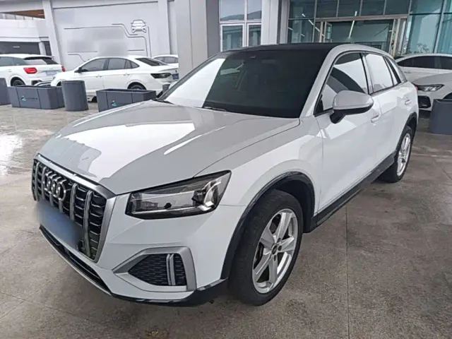 Фотография автомобиля — Audi Q2L