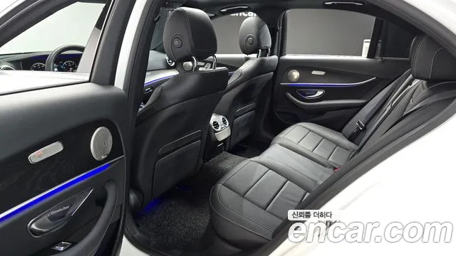 Mercedes-Benz E-Class W213 — Фото автомобиля 11