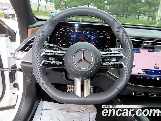 Mercedes-Benz E-Class W214 — Фото автомобиля 12