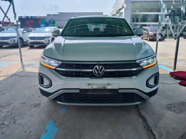 Volkswagen T-Roc — Фото автомобиля 2