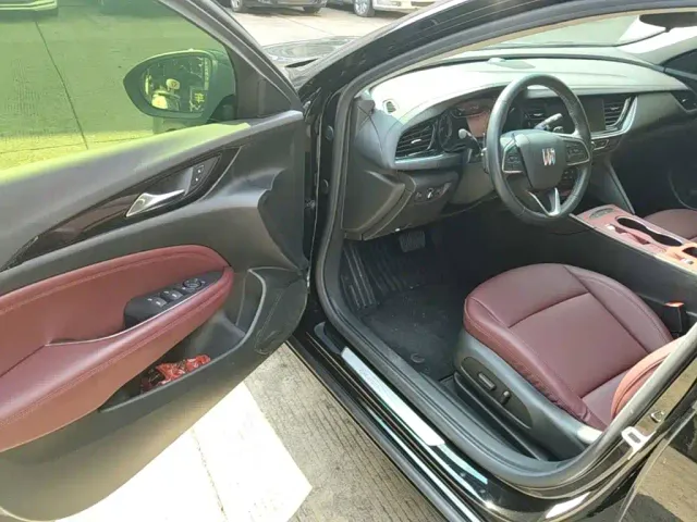 Buick Regal — Фото автомобиля 15