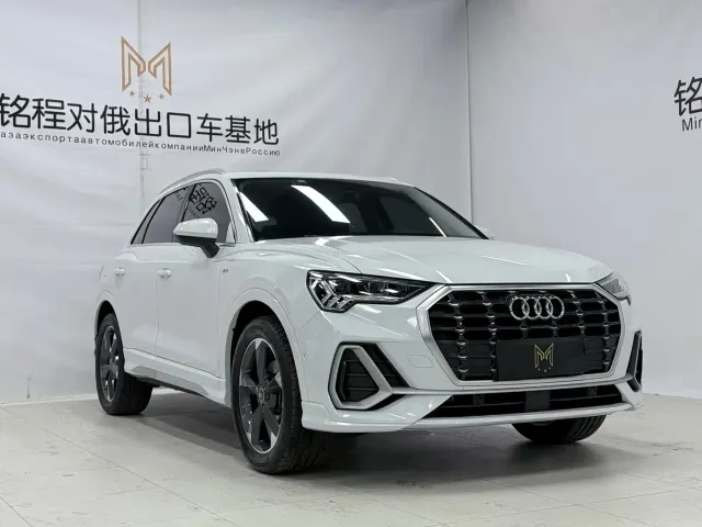 Audi Q3 — Фото автомобиля 3