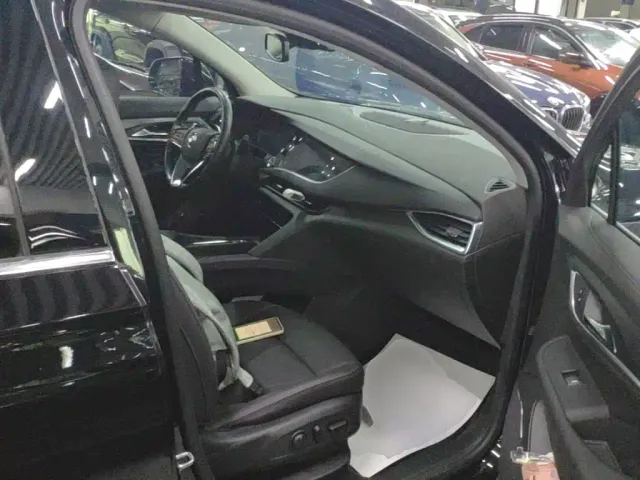 Buick Enclave — Фото автомобиля 24