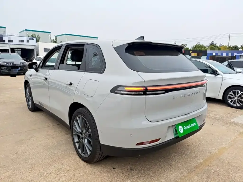 Leapmotor Leapmotor C10 2026 605 Delight Edition — Фото автомобиля 4
