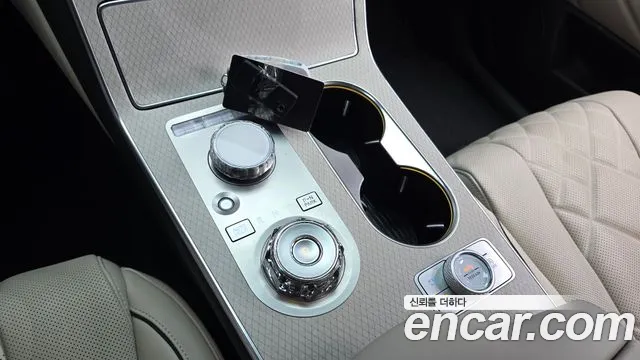 Genesis GV80 — Фото автомобиля 9