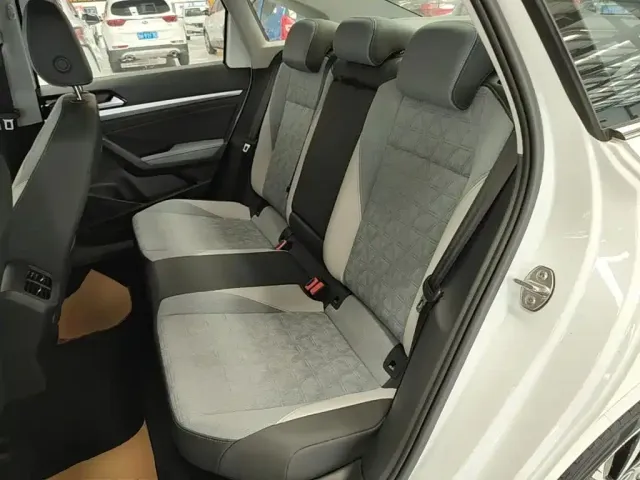 Volkswagen Lavida 2023 300TSI DSG Comfort Edition — Фото автомобиля 12