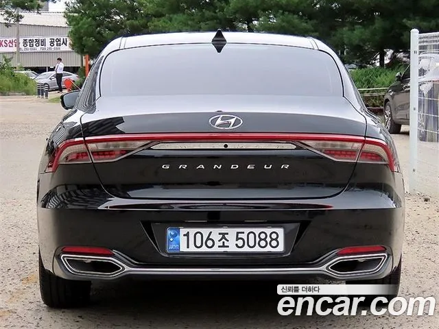Hyundai Grandeur Grandeur (New) — Фото автомобиля 4