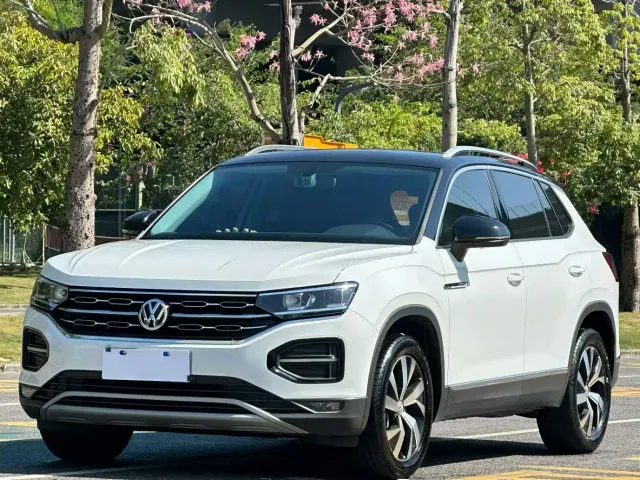Фотография автомобиля — Volkswagen Tayron