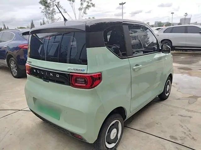 Wuling Hongguang Mini EV — Фото автомобиля 6