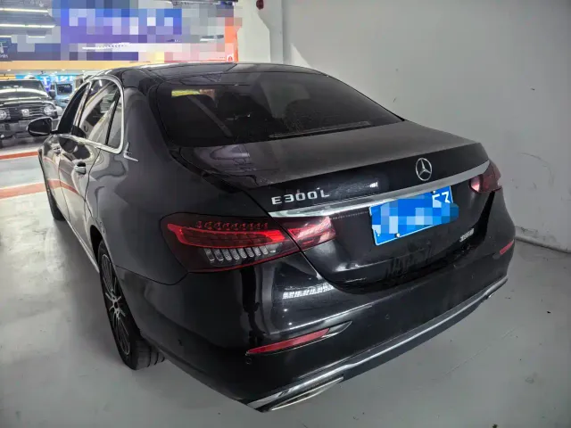 Mercedes-Benz E-Class — Фото автомобиля 10