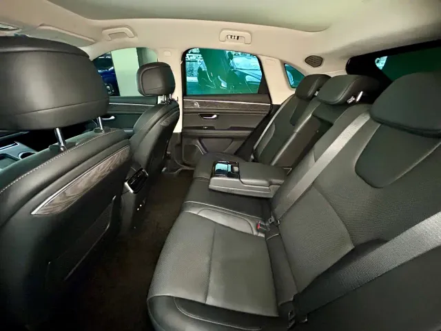 AITO Wenjie AITO M5 2022 Extended Range AWD Performance Edition — Фото автомобиля 24