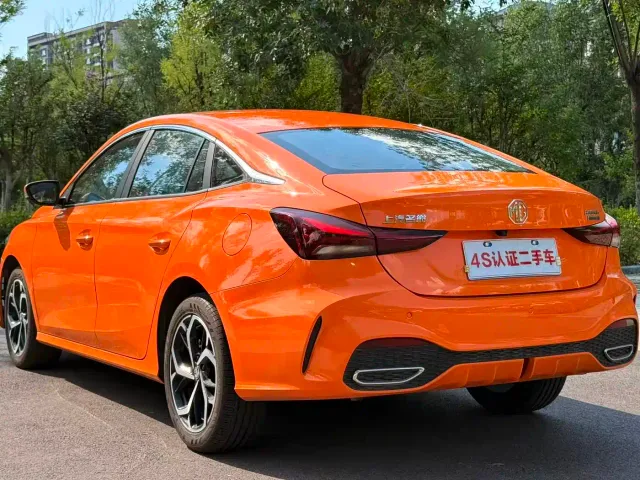 MG 5 — Фото автомобиля 12