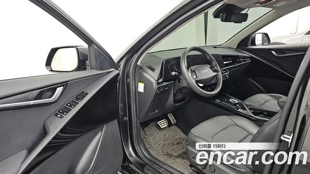 Kia Niro The All New Niro Signature — Фото автомобиля 9