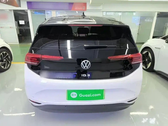 Volkswagen ID.3 — Фото автомобиля 5