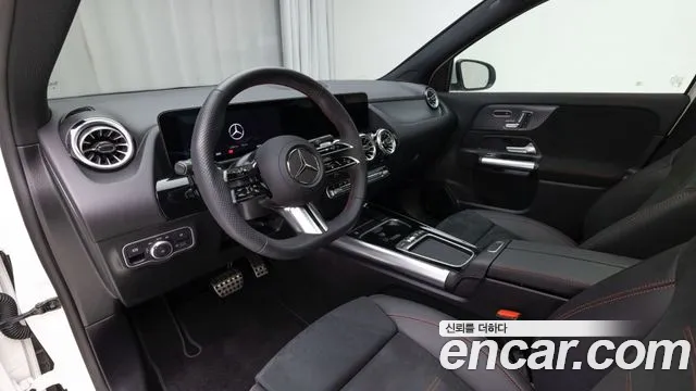 Mercedes-Benz GLA-Class H247 — Фото автомобиля 13