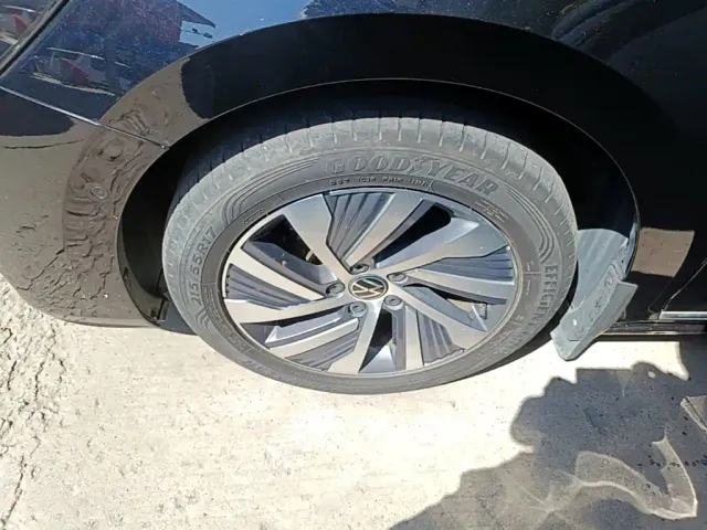 Volkswagen Passat — Фото автомобиля 22