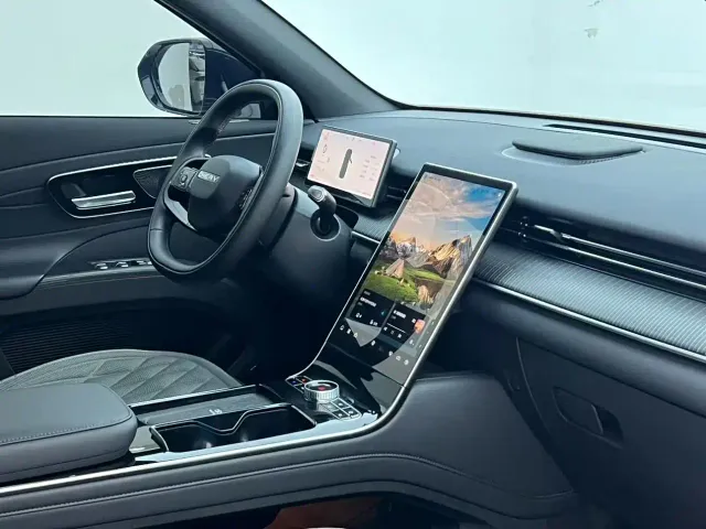 Chery Tiggo 8 — Фото автомобиля 4