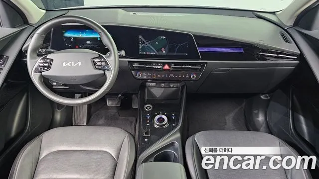 Kia Niro — Фото автомобиля 10
