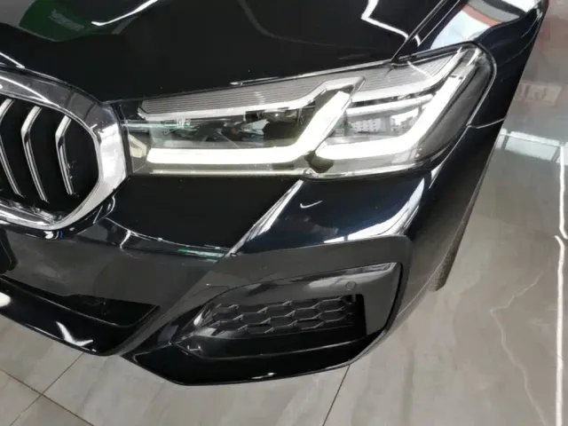 BMW 5 Series — Фото автомобиля 23