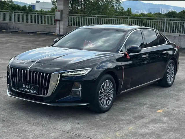 Фотография автомобиля — Hongqi H5