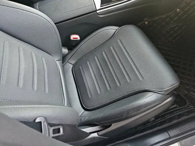 Mercedes-Benz C-Class — Фото автомобиля 24