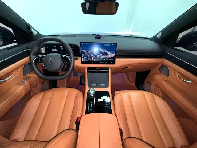 Aito M7 — Фото автомобиля 12