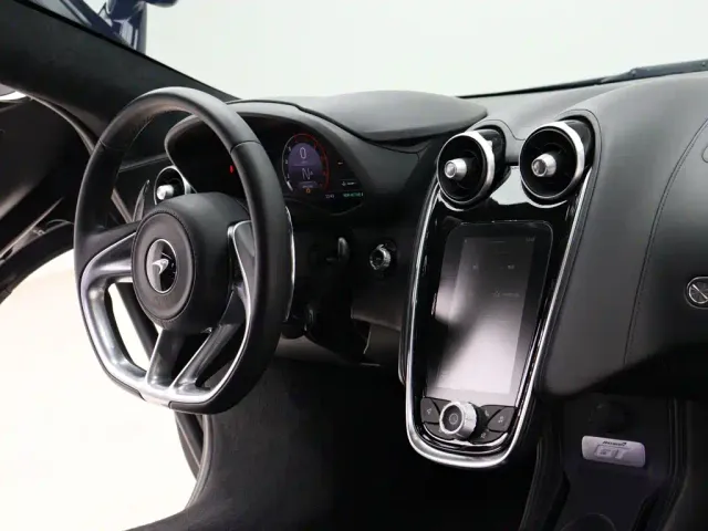 McLaren GT — Фото автомобиля 12