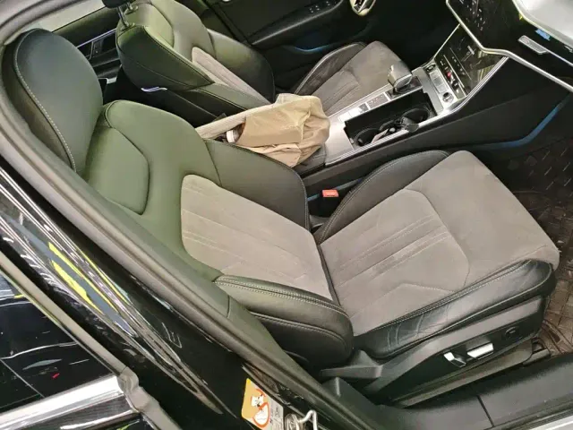 Audi A6L — Фото автомобиля 19