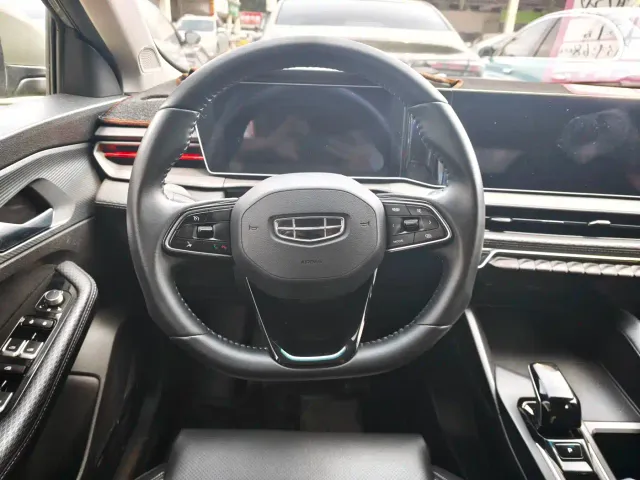Geely Binrui — Фото автомобиля 7