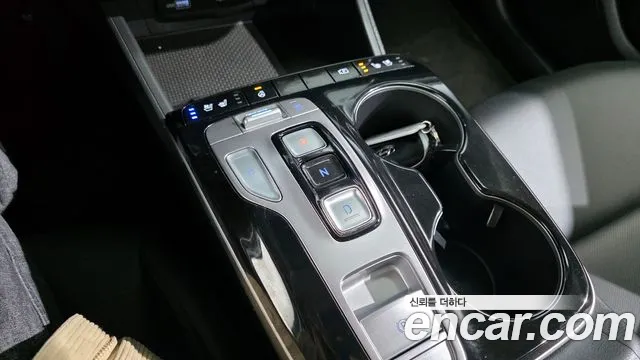 Hyundai Tucson Tucson (NX4) Дизель 2.0 2WD — Фото автомобиля 9
