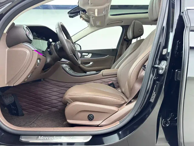Mercedes-Benz E-Class — Фото автомобиля 8