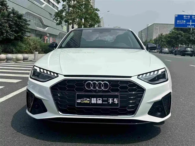 Audi A4L — Фото автомобиля 2