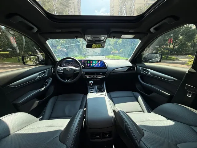Cadillac CT5 — Фото автомобиля 7
