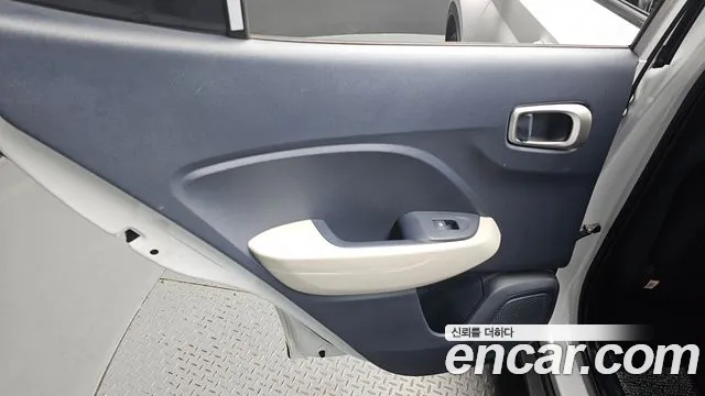 Hyundai Venue — Фото автомобиля 14