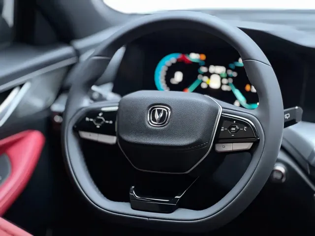 Changan CS35 Plus — Фото автомобиля 9