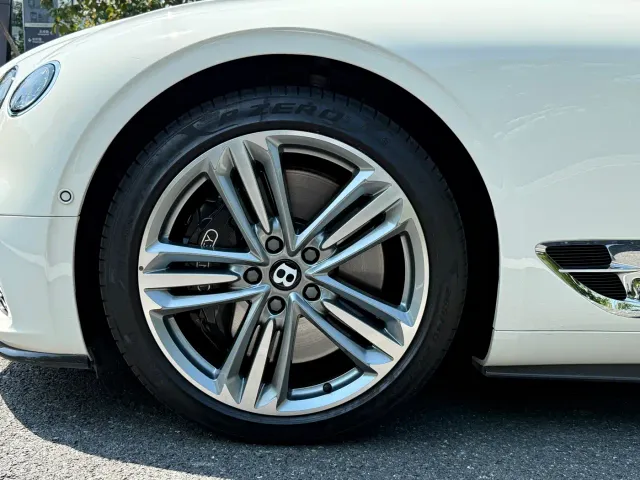 Bentley Continental — Фото автомобиля 24