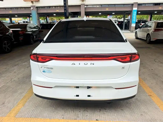 GAC Aion S — Фото автомобиля 5