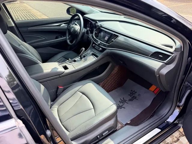 Buick LaCrosse — Фото автомобиля 16