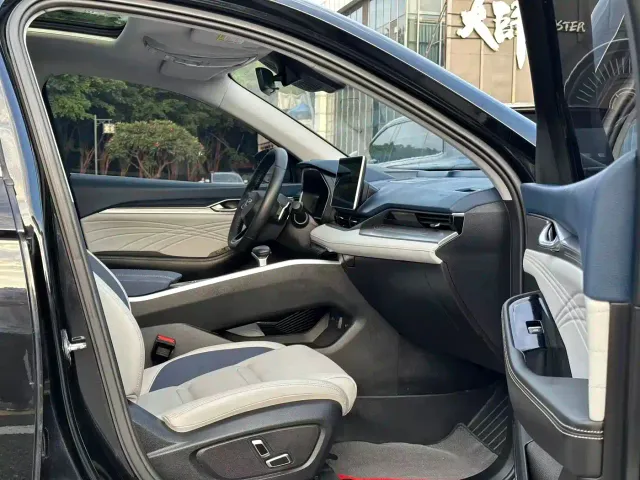 Geely Xingrui — Фото автомобиля 12
