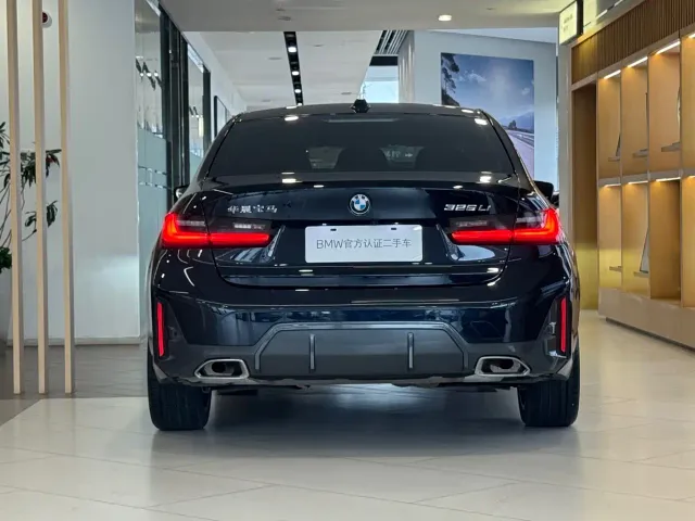 BMW 3 Series — Фото автомобиля 3