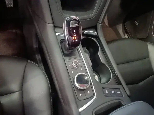 Cadillac XT5 — Фото автомобиля 13