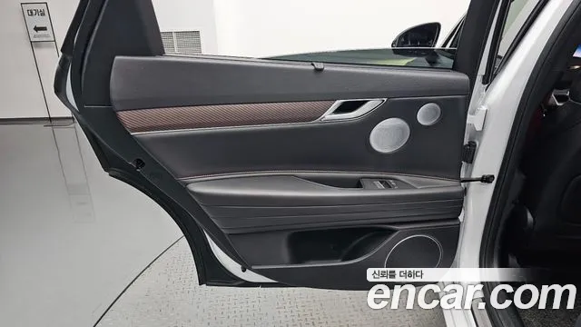 Genesis G80 RG3 — Фото автомобиля 14