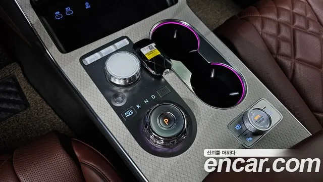 Genesis GV80 2.5T Бензин AWD — Фото автомобиля 9