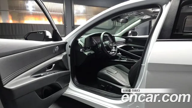 Hyundai Avante — Фото автомобиля 10