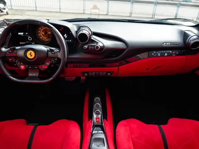 Ferrari F8 — Фото автомобиля 7