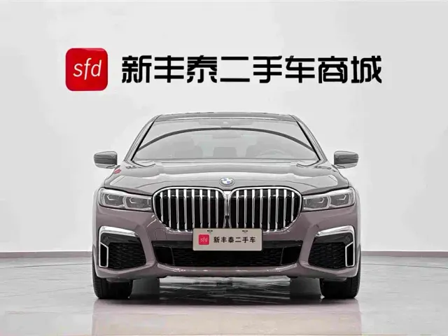 BMW 7 Series — Фото автомобиля 2